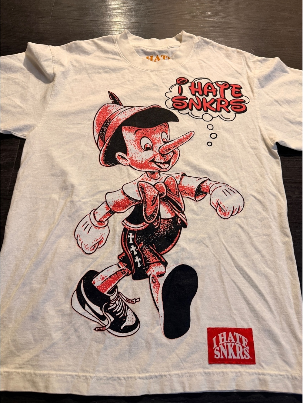 I HATE SNKRS Pinocchio Everybody Nose Tee - S